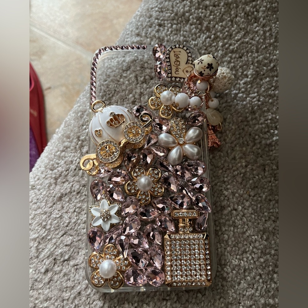 iPhone 13 max pro case
